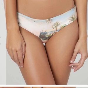 Agua Bendita Aldea Zoe Bottom size M - worn only once!
